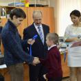 Андрей Качеев получает свою награду